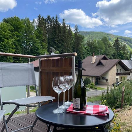 Garage Harrachov Lejlighed Eksteriør billede